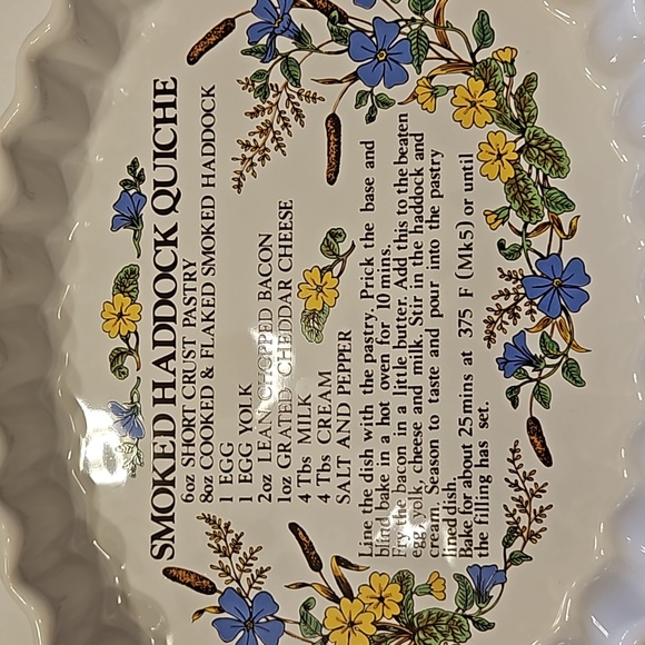 Adorable quiche dish by Ulster ceramics. - Picture 2 of 8